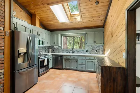 Kitchen - 4933 Lakeside Dr, Placerville, CA 95667 photo 1 of 2