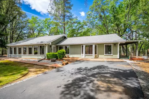 Exterior - 4933 Lakeside Dr, Placerville, CA 95667 photo 2 of 29