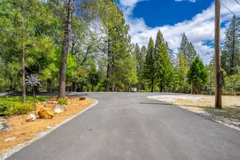 Exterior - 4933 Lakeside Dr, Placerville, CA 95667 photo 28 of 29