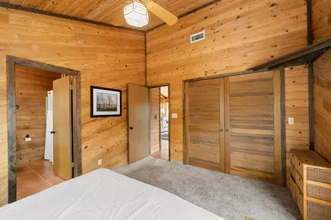 Bedroom - 4933 Lakeside Dr, Placerville, CA 95667 photo 2 of 2
