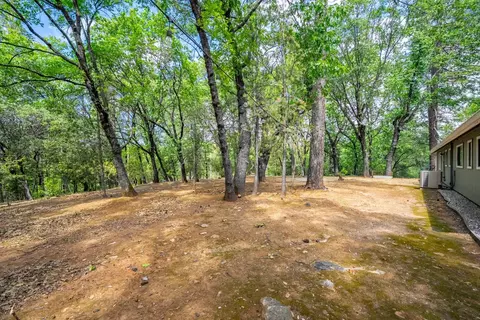 Exterior - 4933 Lakeside Dr, Placerville, CA 95667 photo 21 of 29