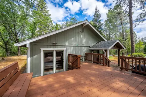 Exterior - 4933 Lakeside Dr, Placerville, CA 95667 photo 12 of 29