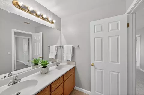 Bath - 25792 Grafton St, Esparto, CA 95627 photo 6 of 11