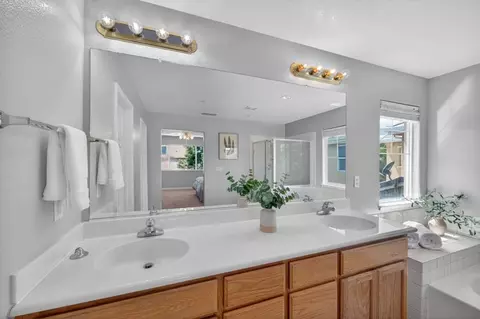 Bath - 25792 Grafton St, Esparto, CA 95627 photo 8 of 11