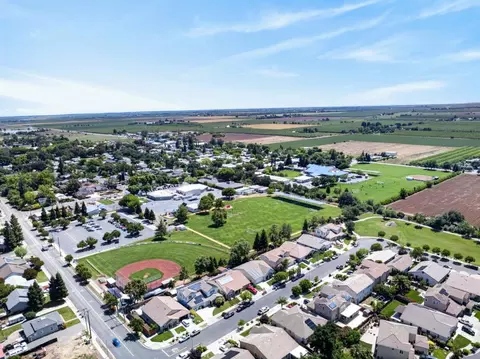 View/Area - 25792 Grafton St, Esparto, CA 95627 photo 6 of 7