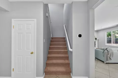 Entry Way - 25792 Grafton St, Esparto, CA 95627 photo 4 of 9