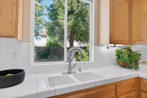 Kitchen - 25792 Grafton St, Esparto, CA 95627 photo 5 of 5