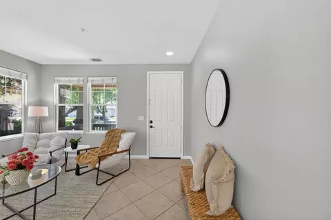 Entry Way - 25792 Grafton St, Esparto, CA 95627 photo 3 of 9