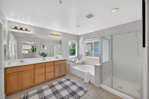 Bath - 25792 Grafton St, Esparto, CA 95627 photo 7 of 11