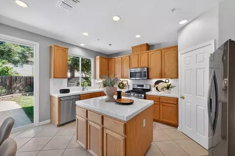 Kitchen - 25792 Grafton St, Esparto, CA 95627 photo 1 of 5