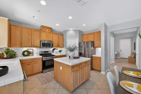 Kitchen - 25792 Grafton St, Esparto, CA 95627 photo 3 of 5