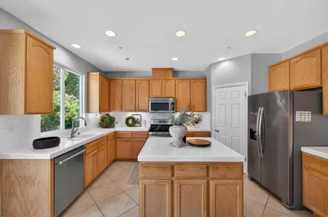 Kitchen - 25792 Grafton St, Esparto, CA 95627 photo 4 of 5