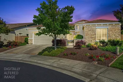 9 Calatabiano Pl, Sacramento, CA 95834