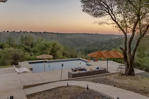 Exterior - 15620 Meadowlark Ln, Sutter Creek, CA 95685 photo 11 of 13