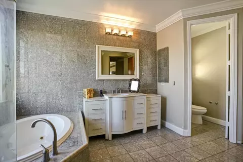 Bath - 3837 Banyan Tree Dr, Modesto, CA 95355 photo 7 of 7