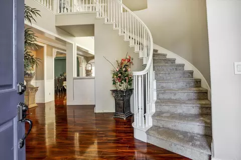 Entry Way - 3837 Banyan Tree Dr, Modesto, CA 95355 photo 4 of 15