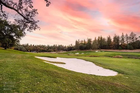 12466 Nicklaus Ct, Auburn, CA 95602