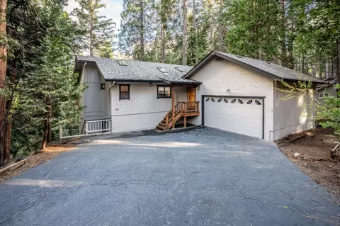 2180 Cheyenne Way, Dorrington, CA 95223