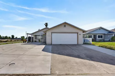 7598 Citrus Ave, Sacramento, CA 95823