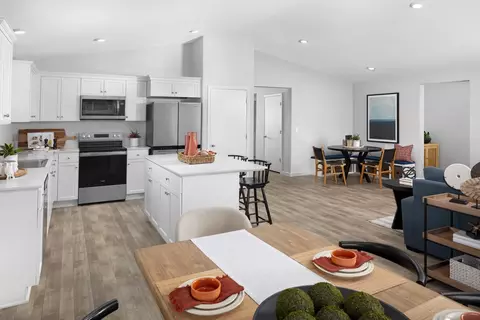 Kitchen - 2413 Stagecoach Rd, Patterson, CA 95363 photo 3 of 4