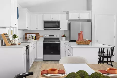 Kitchen - 2413 Stagecoach Rd, Patterson, CA 95363 photo 4 of 4
