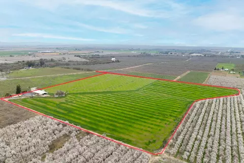 618 Wellsford Rd, Modesto, CA 95357 photo 2