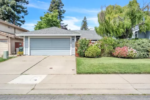 7560 Deltawind Dr, Sacramento, CA 95831