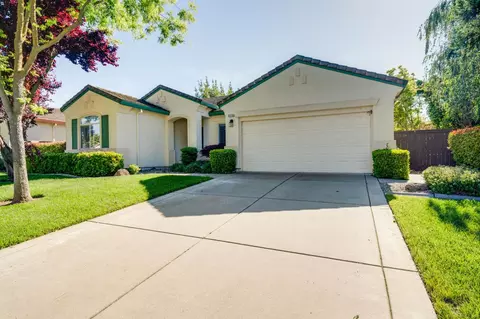2713 Robinson Creek Ln, Elk Grove, CA 95758