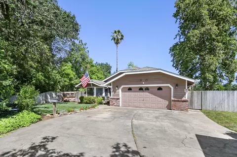 5443 Bridge Creek Ln, Carmichael, CA 95608