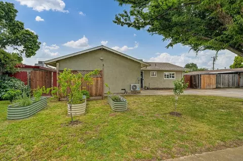 1512 32nd Ave, Sacramento, CA 95822
