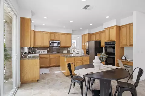 Kitchen - 4230 Eveningside Ln, Tracy, CA 95377 photo 3 of 3