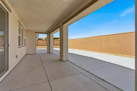 Exterior - 3115 Prospect Dr, Tracy, CA 95377 photo 5 of 9