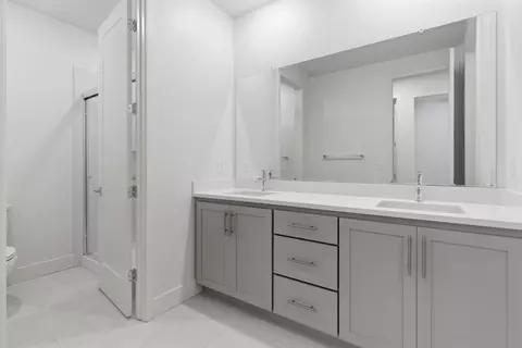 Bath - 3115 Prospect Dr, Tracy, CA 95377 photo 2 of 5