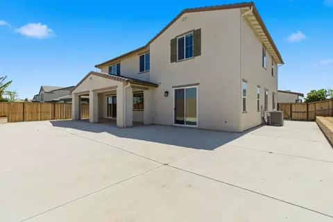 Exterior - 3115 Prospect Dr, Tracy, CA 95377 photo 7 of 9