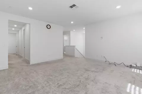 Living - 3115 Prospect Dr, Tracy, CA 95377 photo 6 of 6