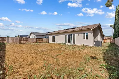 Exterior - 3705 N Berkeley Ave, Turlock, CA 95382 photo 6 of 9