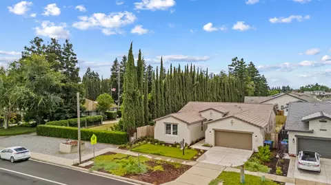 View/Area - 3705 N Berkeley Ave, Turlock, CA 95382 photo 3 of 8