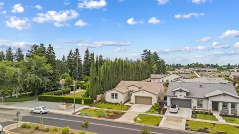 View/Area - 3705 N Berkeley Ave, Turlock, CA 95382 photo 2 of 8