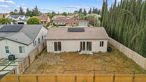 Exterior - 3705 N Berkeley Ave, Turlock, CA 95382 photo 4 of 9