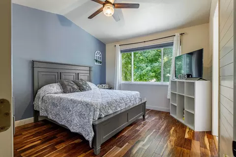 Bedroom - 934 Fallbrook Ct, Escalon, CA 95320 photo 2 of 5