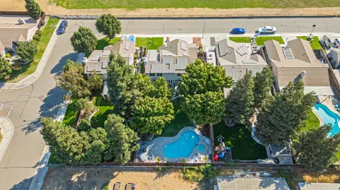 View/Area - 934 Fallbrook Ct, Escalon, CA 95320 photo 9 of 9