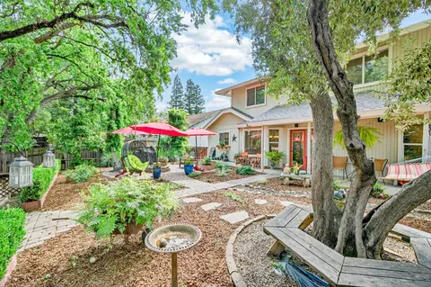 Exterior - 6306 Perrin Way, Carmichael, CA 95608 photo 6 of 8