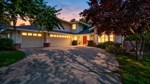 Exterior - 6306 Perrin Way, Carmichael, CA 95608 photo 7 of 8