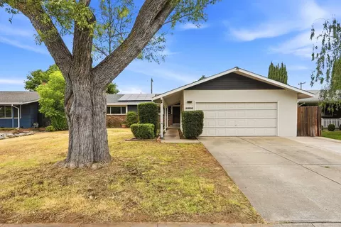 3356 S Port Dr, Sacramento, CA 95826
