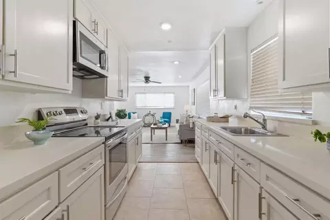 143 W Beverly Pl, Tracy, CA 95376