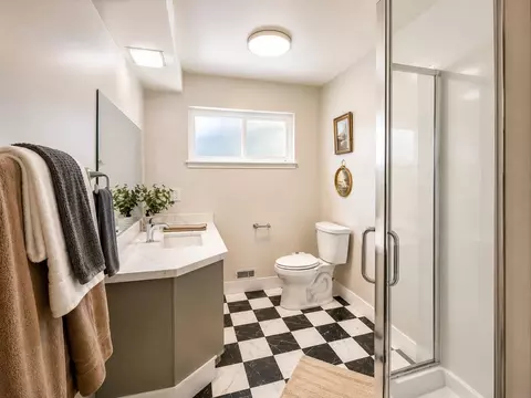 44098 Country Club Dr, El Macero, CA 95618