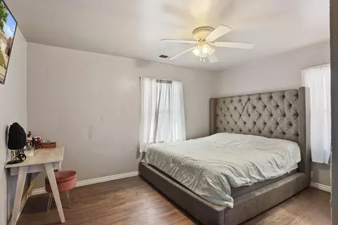 Bedroom - 651 Pine St, Manteca, CA 95336 photo 3 of 6