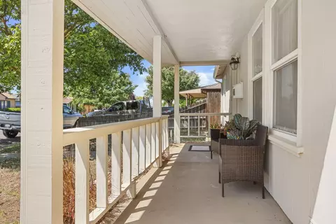Exterior - 651 Pine St, Manteca, CA 95336 photo 3 of 10