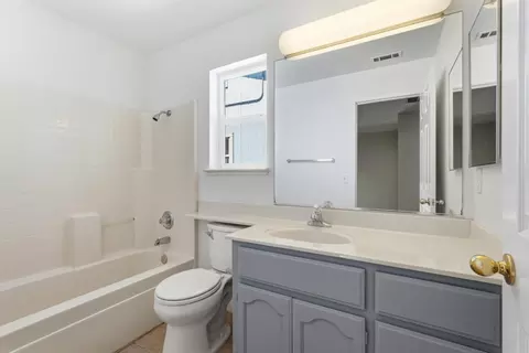 Bath - 2230 Halsey Cir, Davis, CA 95618 photo 2 of 4