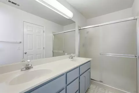 Bath - 2230 Halsey Cir, Davis, CA 95618 photo 4 of 4